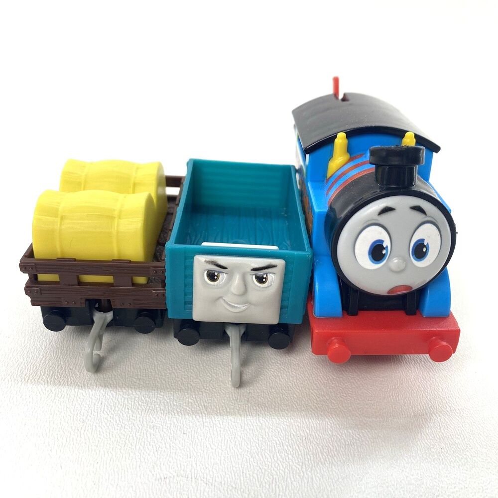 Thomas the Train Muddy Farm Percy Nia Motorized Engine Vehicle Gullane Toys 2021 - Picture 3 of 14